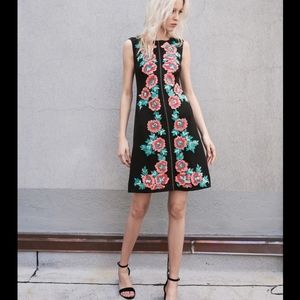 Beautiful embroidered Nanette lepore  shift dress